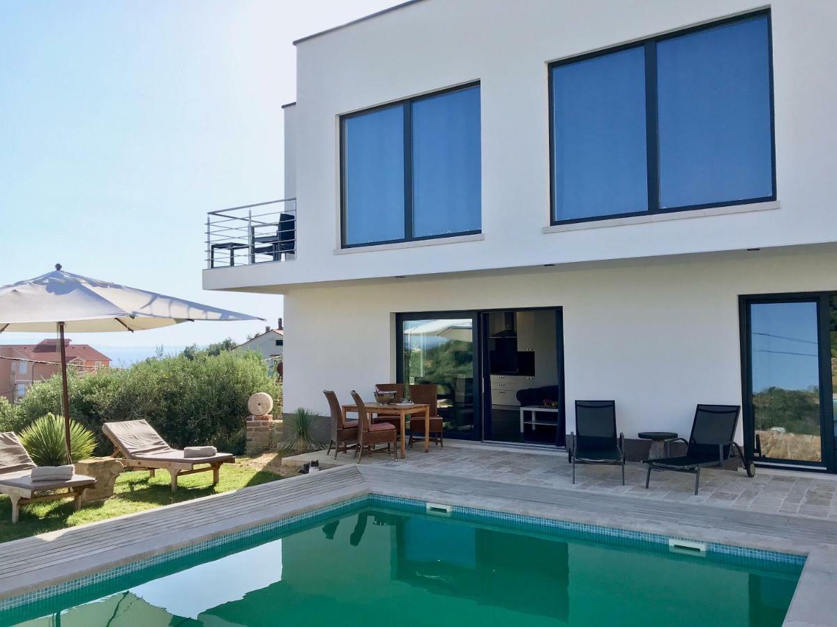 Villa Joy 4Ever Banjol 外观 照片